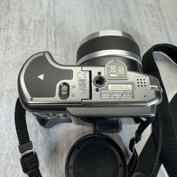 Olympus SP-550UZ 7.1MP Digital Camera with 18x Optical Zoom Tested - Picture 4 of 14